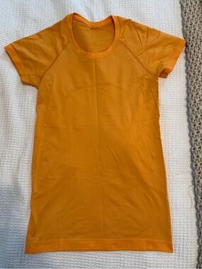 Lululemon swiftly tech